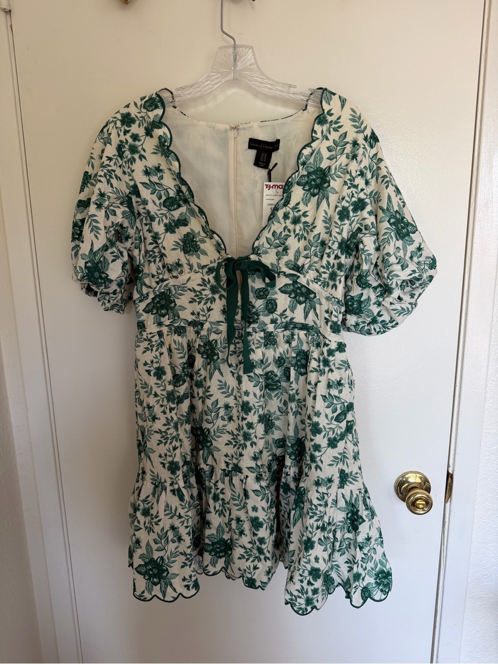 House of Harlow 1960 Cream and Green Dress Label Reveal